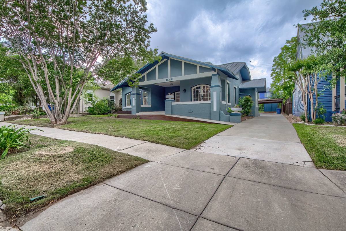House for rent at 518 Queen Anne Court, San Antonio, TX 78209