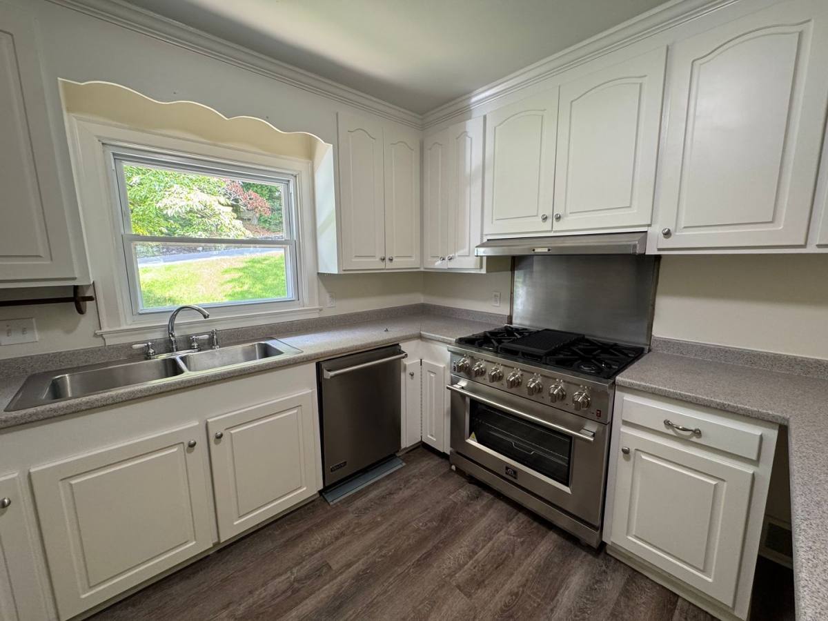 House for rent at 204 Glen Ridge Rd NE, Rome, GA 30161