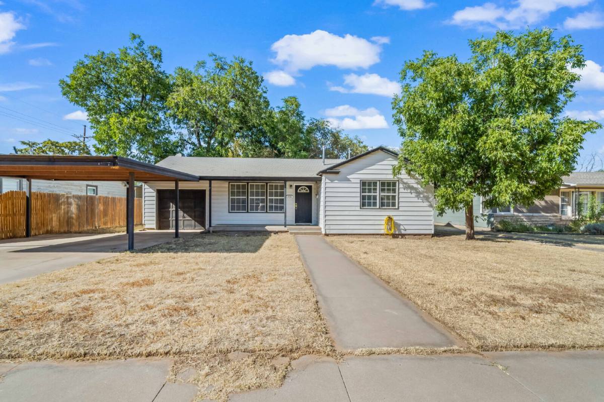 House for rent at 2818 37th St, Lubbock, TX 79413