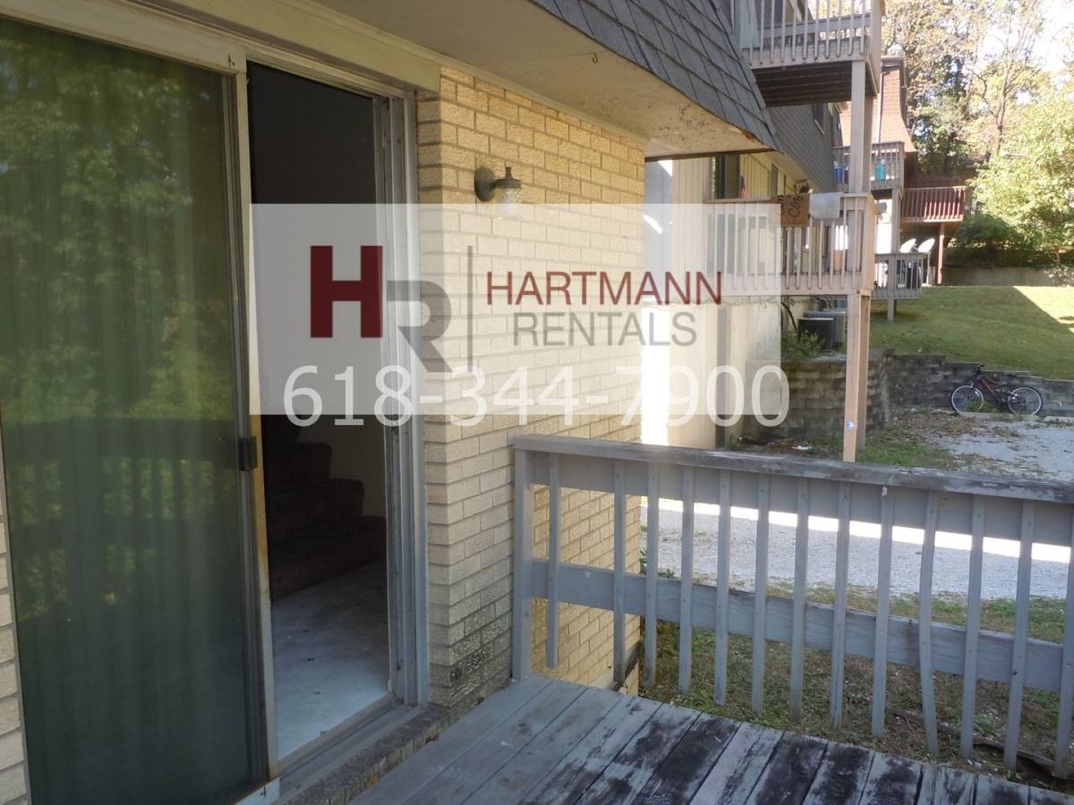 Apartment for rent at 1106 Arrowhead, Collinsville, IL 62234