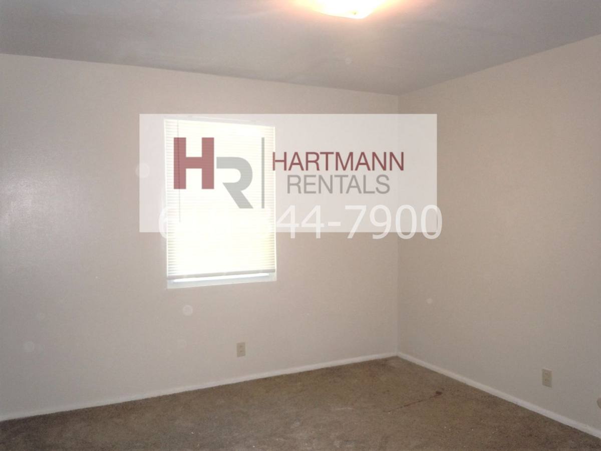 Apartment for rent at 1106 Arrowhead, Collinsville, IL 62234