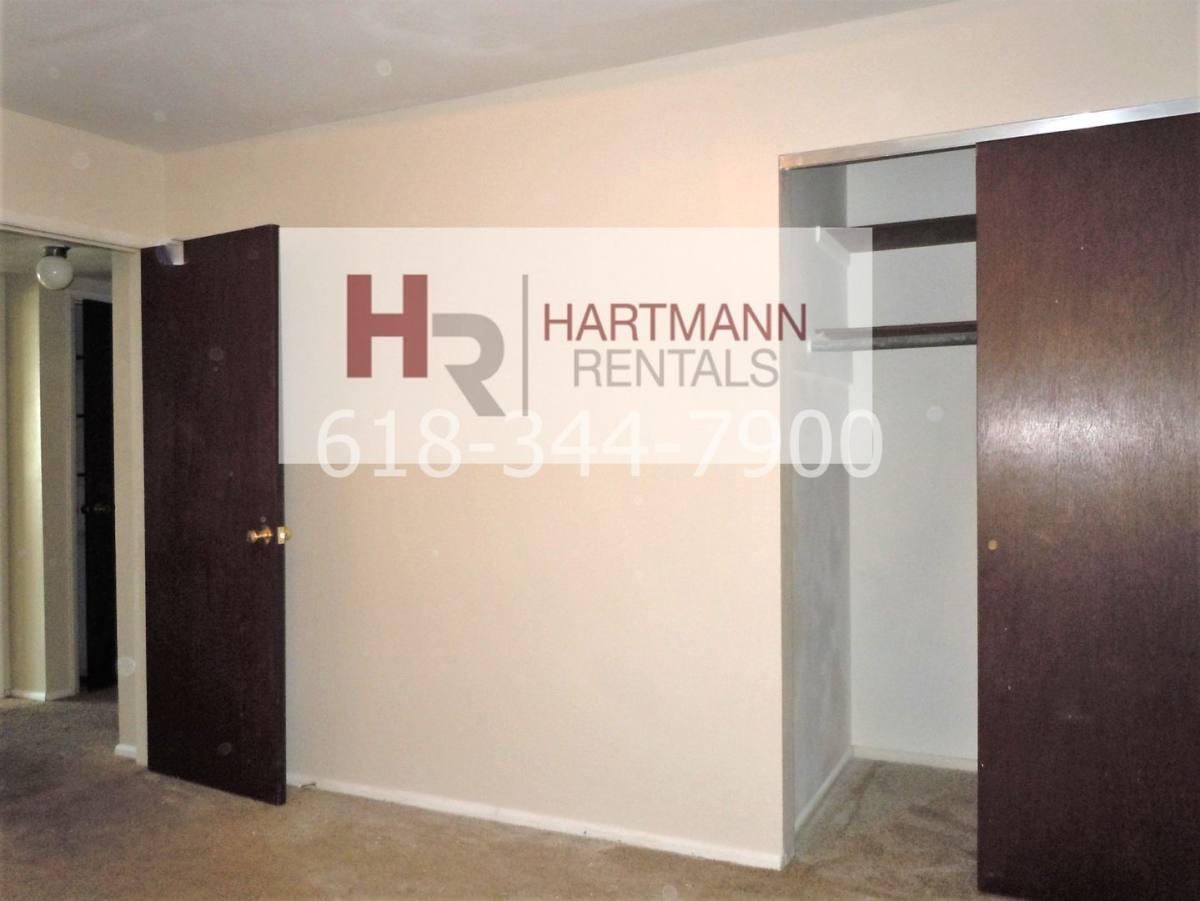 Apartment for rent at 1106 Arrowhead, Collinsville, IL 62234