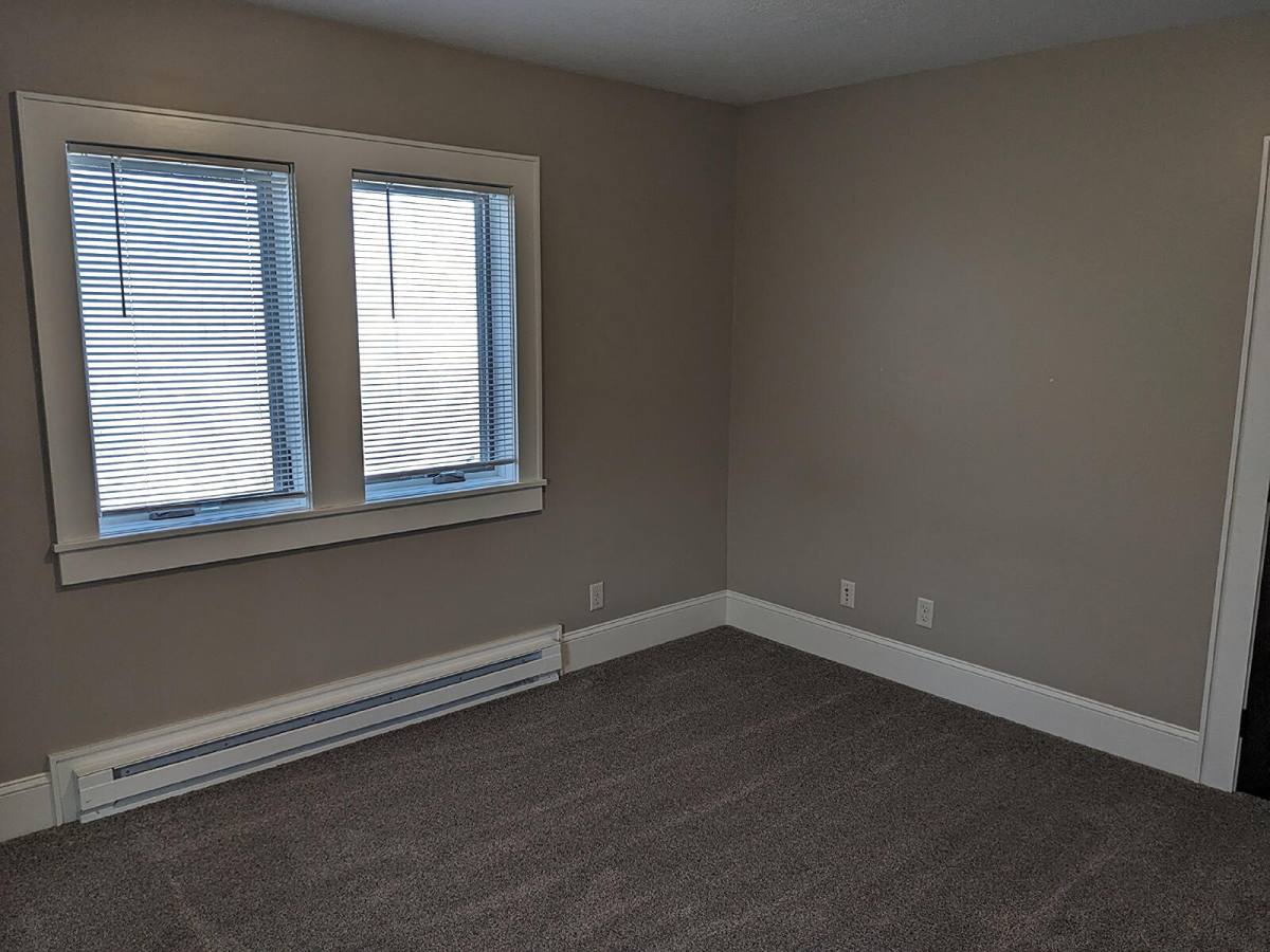Apartment for rent at 607 W Madison St #1, Durand, WI 54736