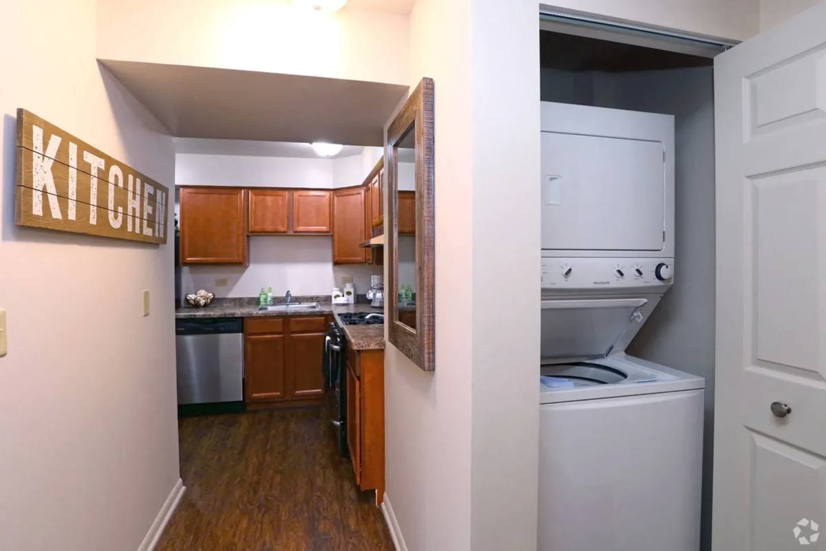 Apartment for rent at 1820 Wessel Court, Saint Charles, IL 60174