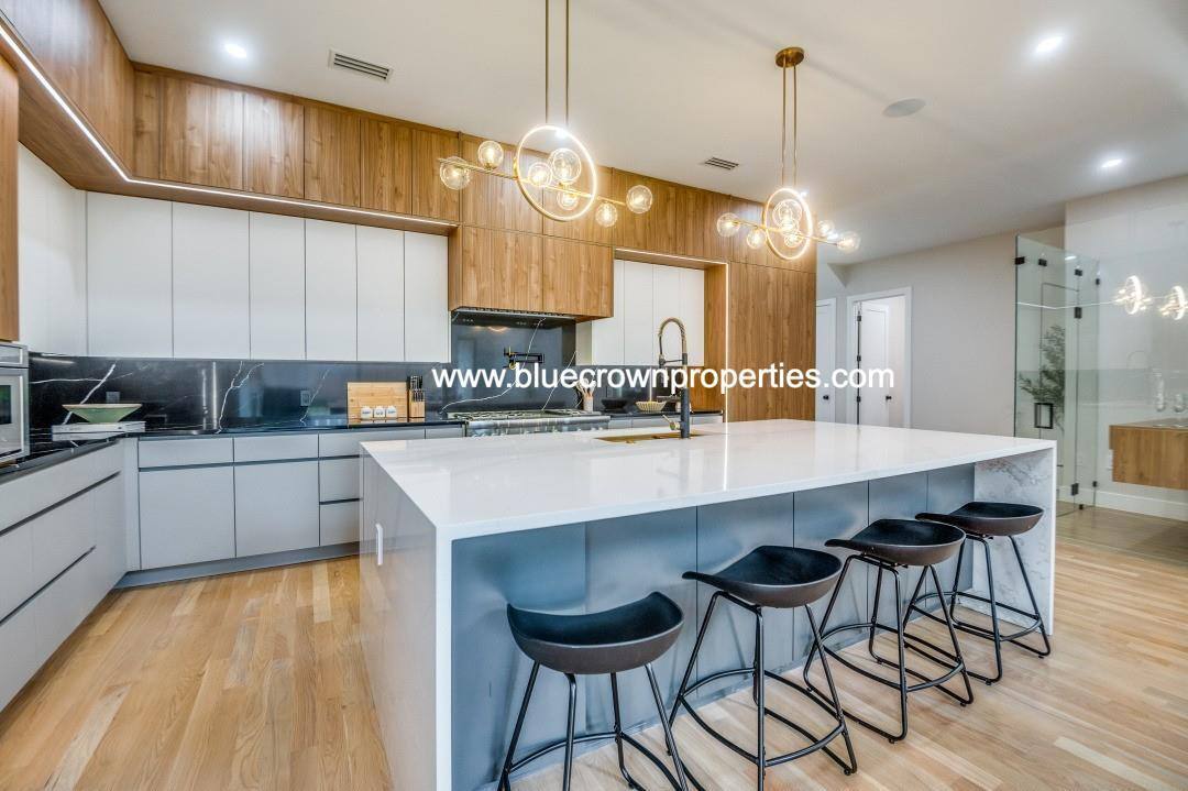 House for rent at 2018 Euclid Ave, Dallas, TX 75206