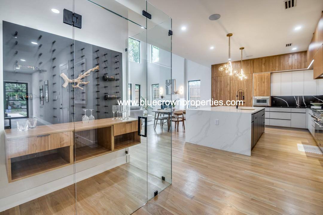 House for rent at 2018 Euclid Ave, Dallas, TX 75206