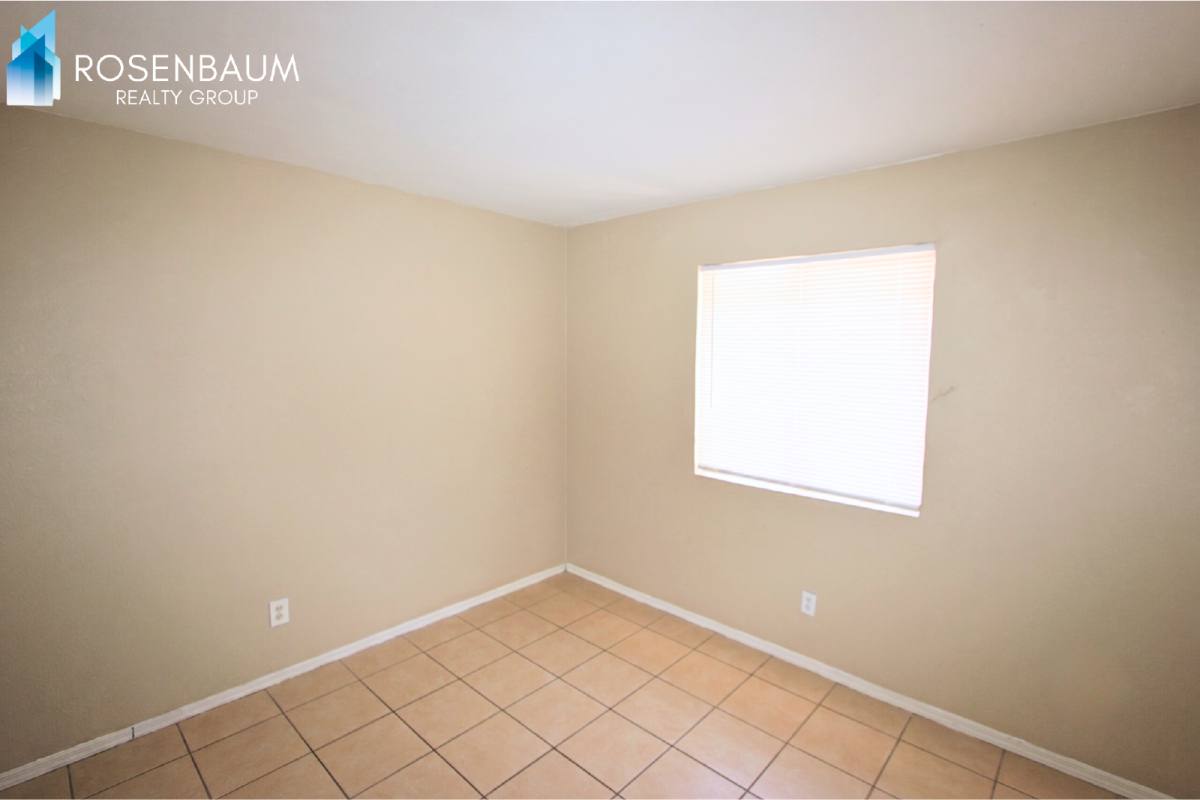 Apartment for rent at 2747 E Chipman Rd #2, Phoenix, AZ 85040
