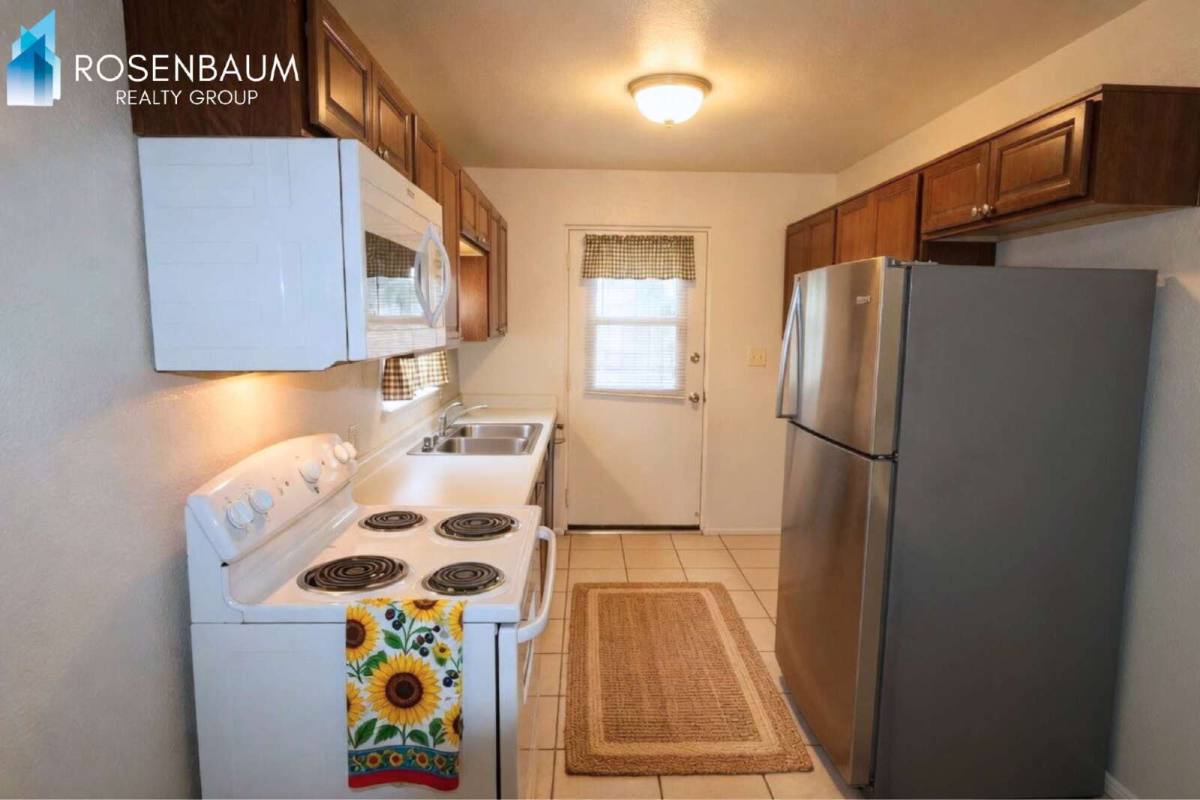 Apartment for rent at 1006 N Pueblo Dr, Casa Grande, AZ 85122
