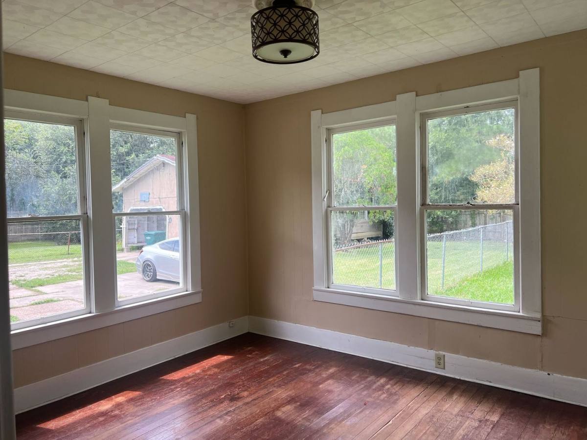 House for rent at 285 Adams St, Beaumont, TX 77705