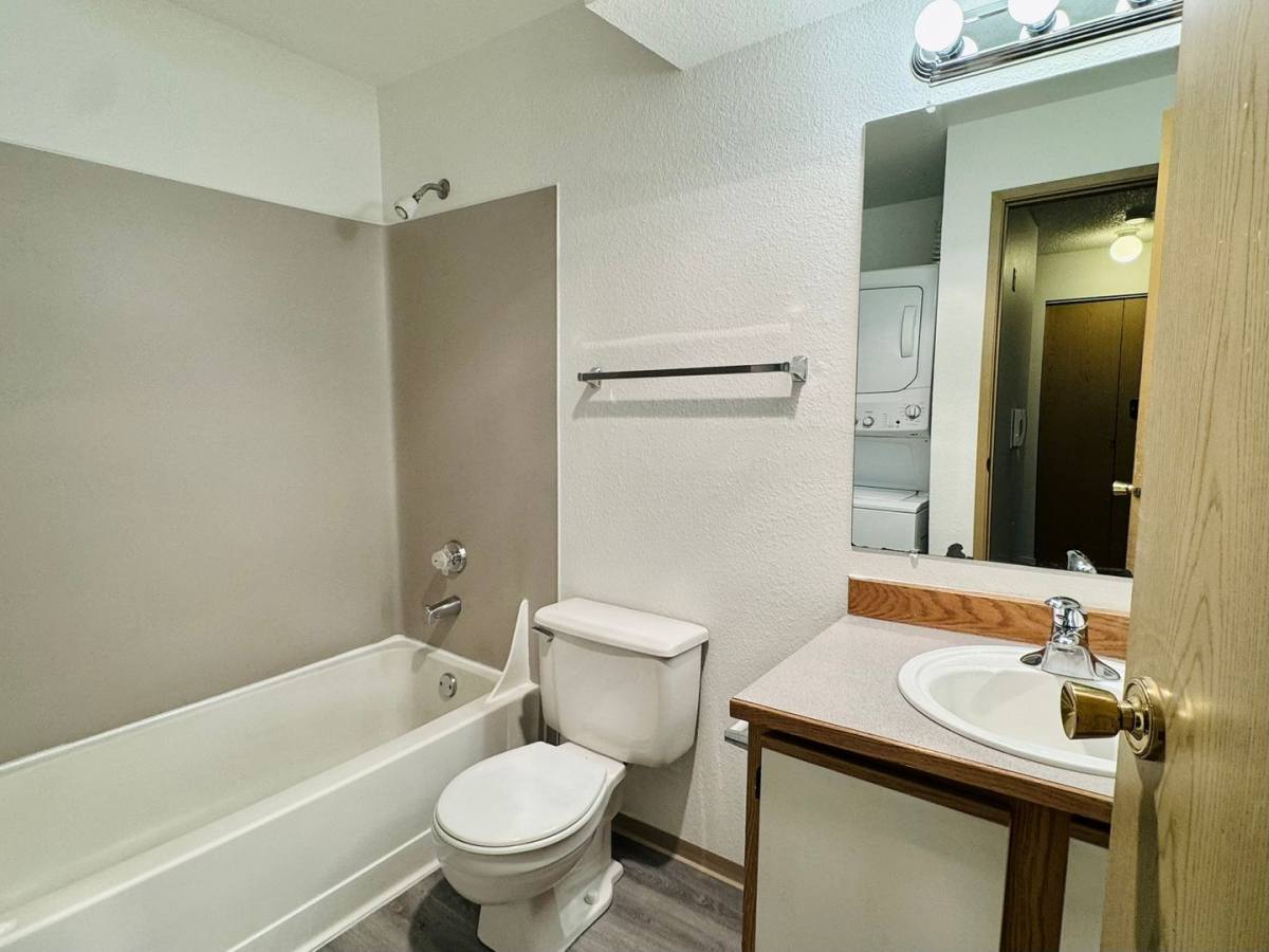 Apartment for rent at 12315 NE Woodinville Dr, Woodinville, WA 98072
