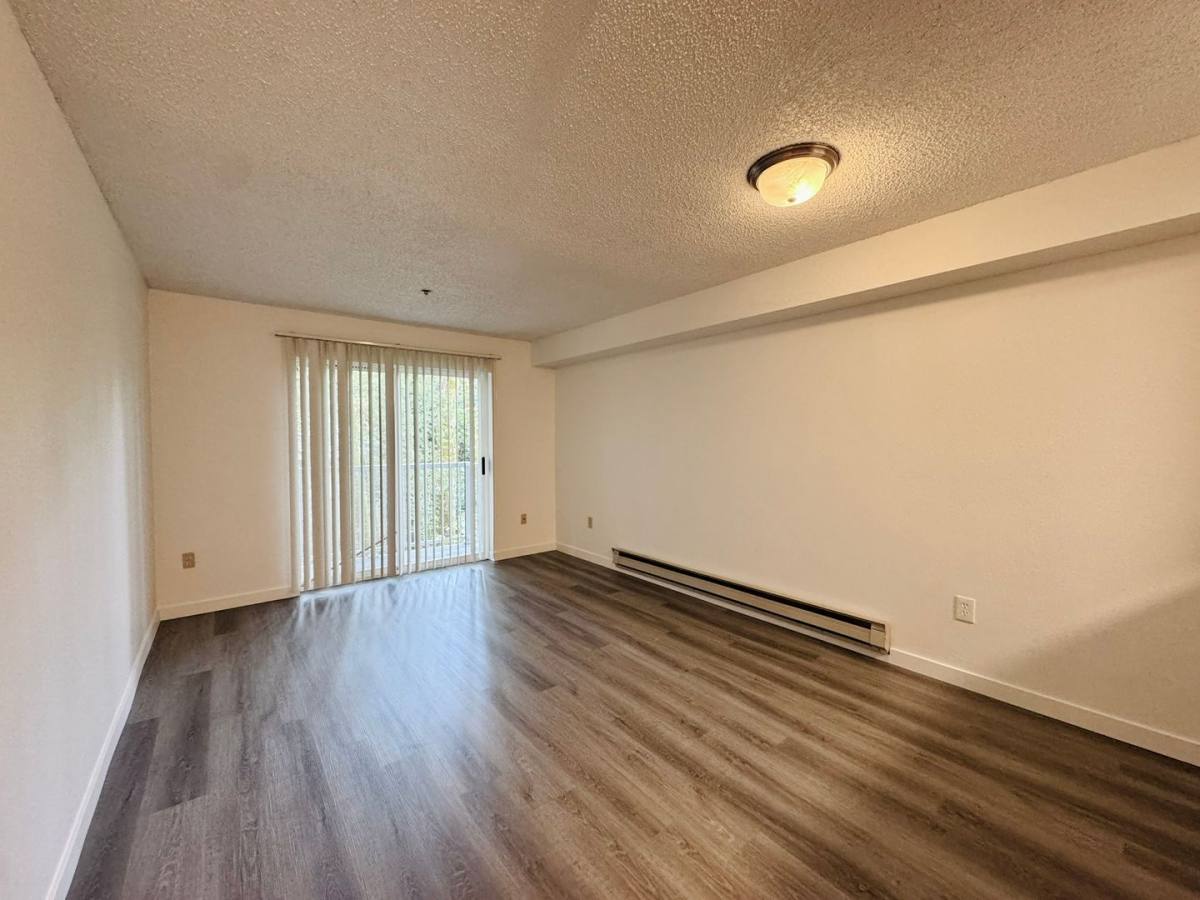 Apartment for rent at 12315 NE Woodinville Dr, Woodinville, WA 98072
