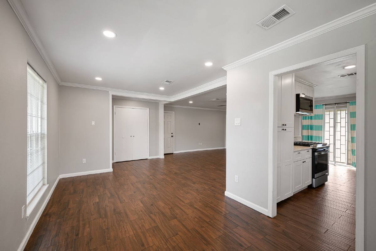 House for rent at 11806 Murr Way, Houston, TX 77048