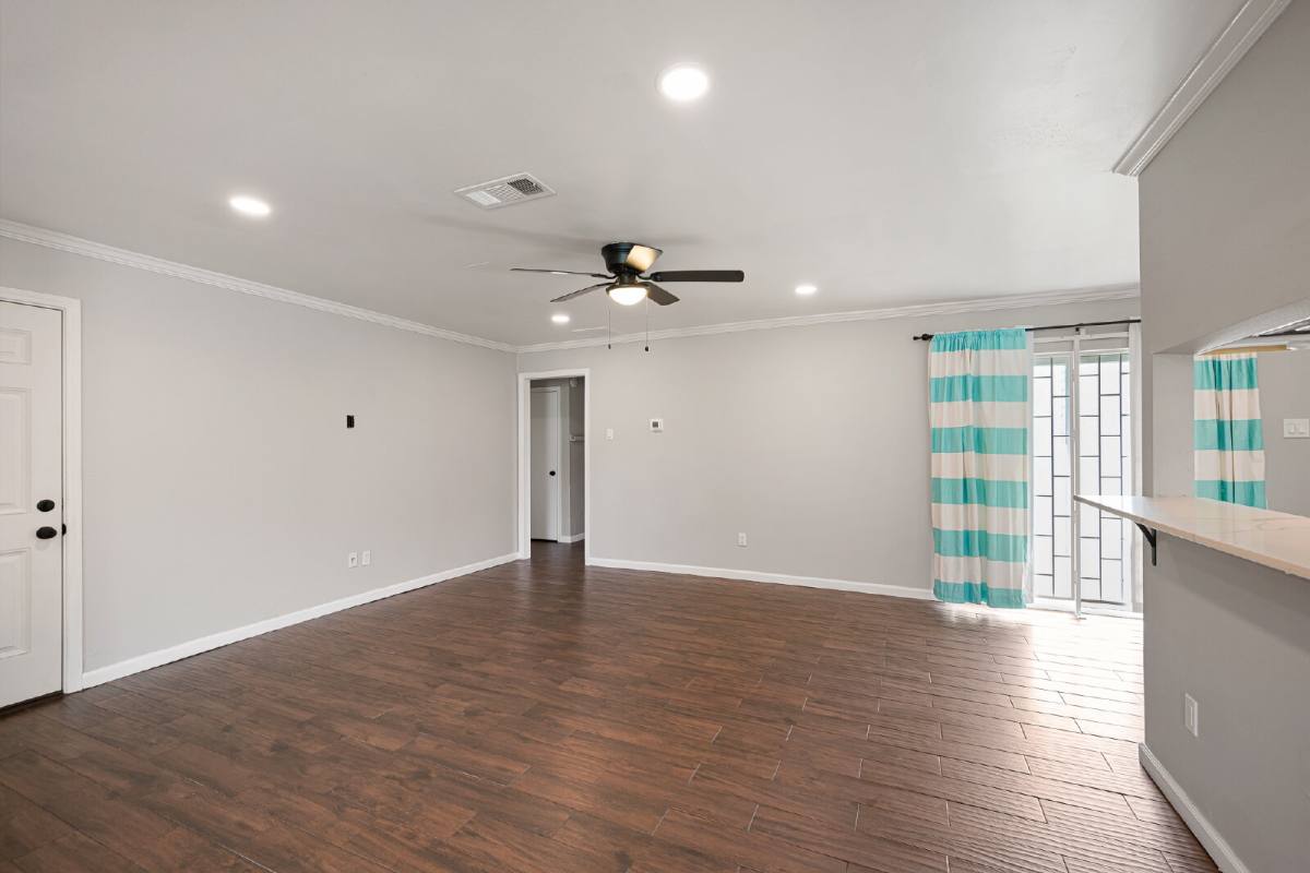 House for rent at 11806 Murr Way, Houston, TX 77048