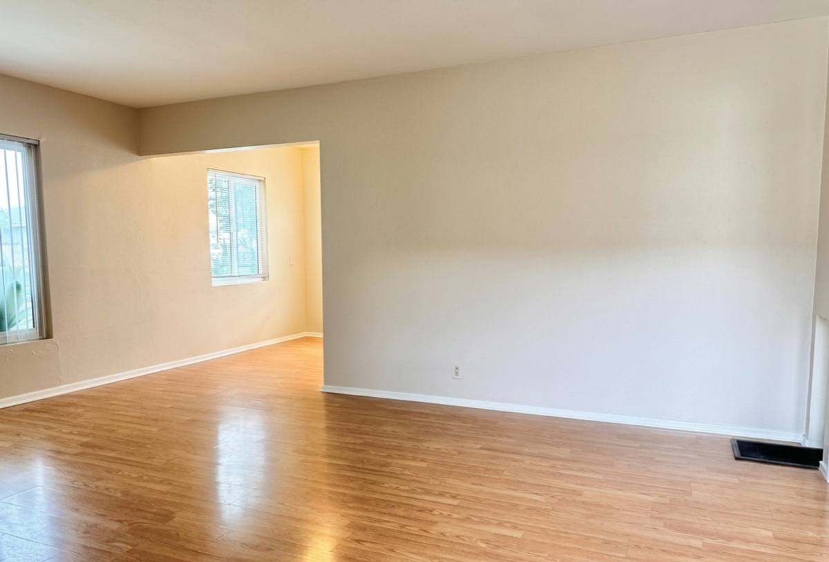 Apartment for rent at 5960 Linden Ave, Long Beach, CA 90805
