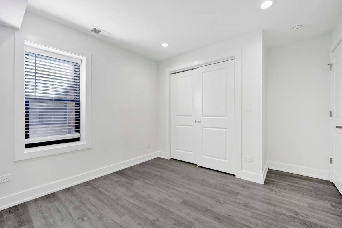 Apartment for rent at 3648 S Paulina Ch1, Chicago, IL 60609