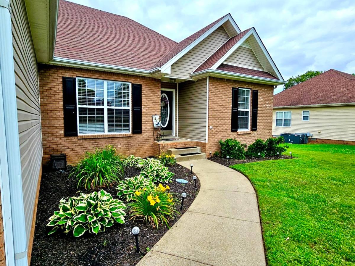House for rent at 2871 Prince Dr, Clarksville, TN 37043