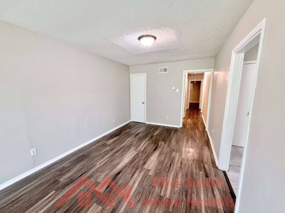 Apartment for rent at 4077 Forest View Dr, Memphis, TN 38118