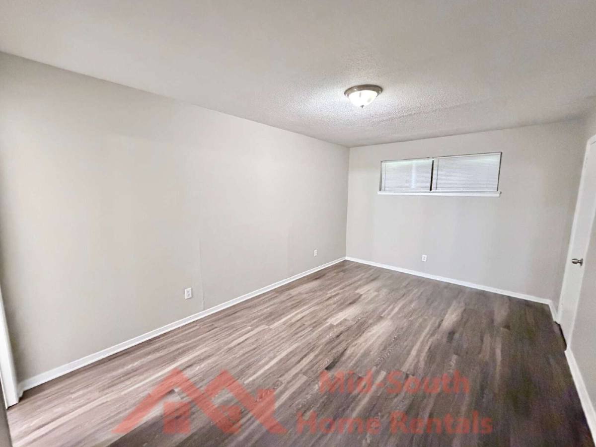 Apartment for rent at 4077 Forest View Dr, Memphis, TN 38118