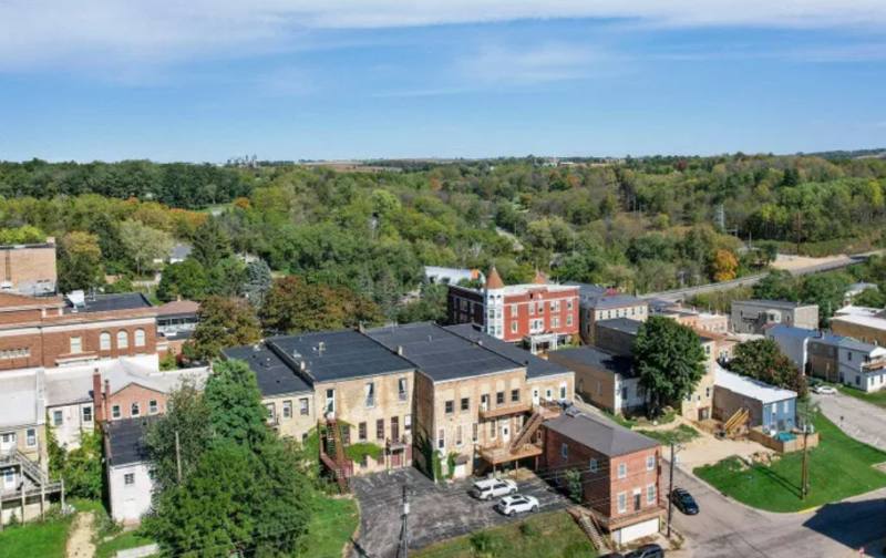 Apartment for rent at 104 High St #101B, Mineral Point, WI 53565