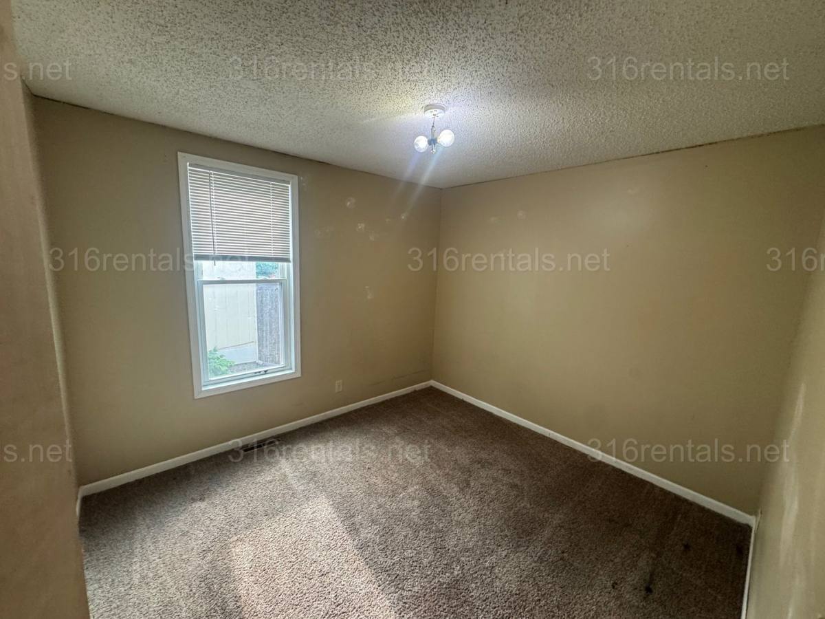 House for rent at 404 E 7th St, Newton, KS 67114
