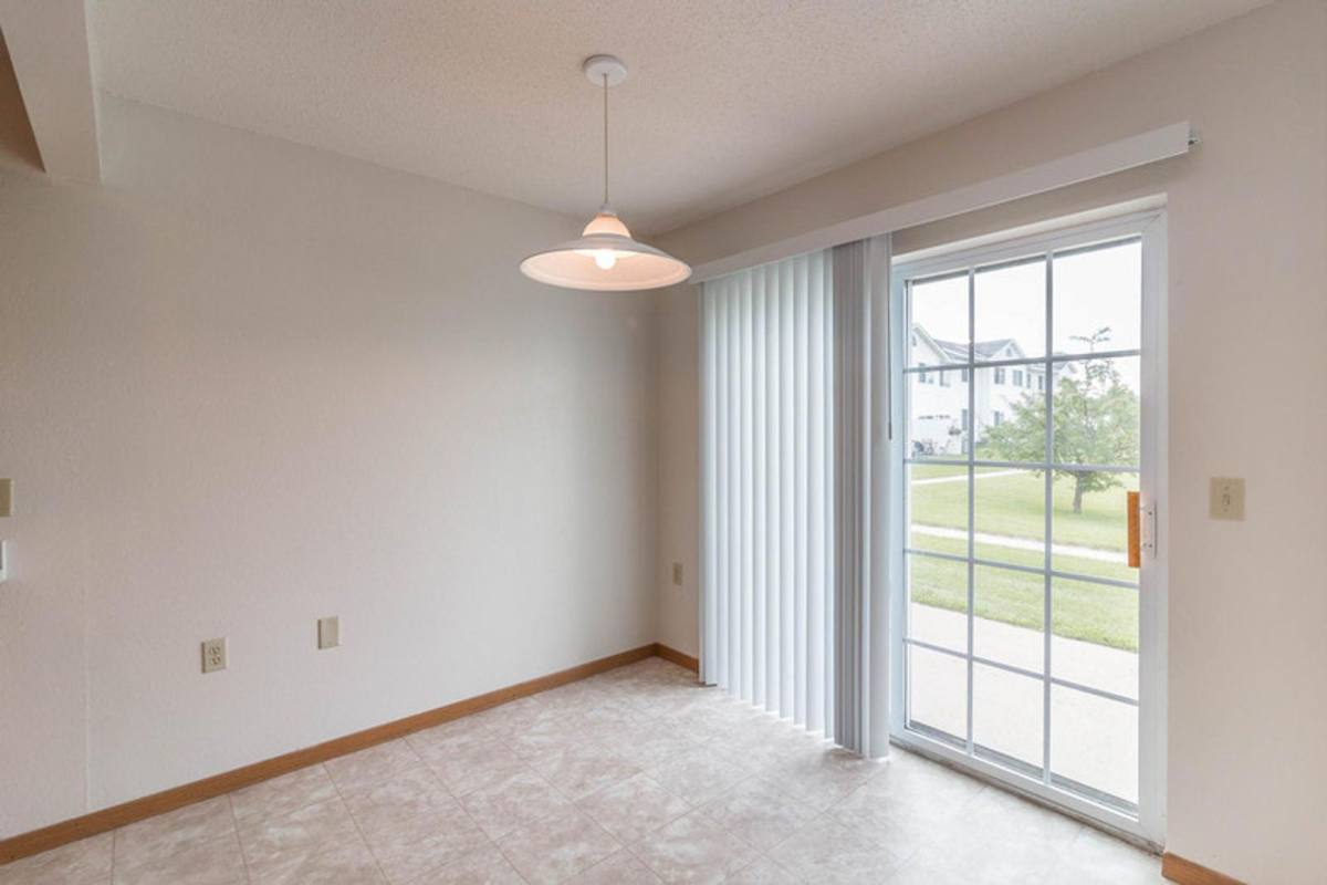 Townhouse for rent at 2401 14th St E, Glencoe, MN 55336
