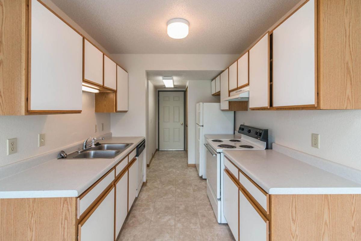 Townhouse for rent at 2401 14th St E, Glencoe, MN 55336