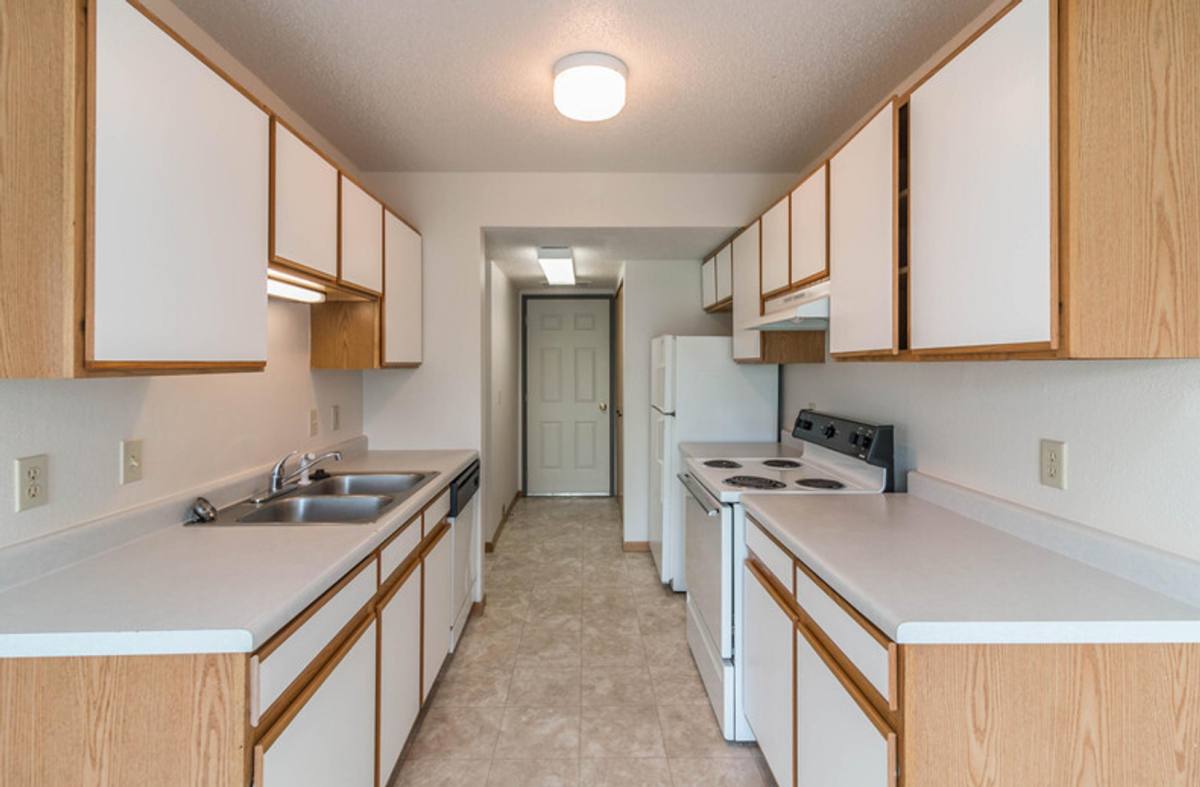 Townhouse for rent at 2401 14th St E, Glencoe, MN 55336