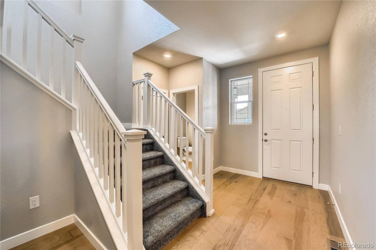 House for rent at 1635 Stable View Dr, Castle Rock, CO 80108