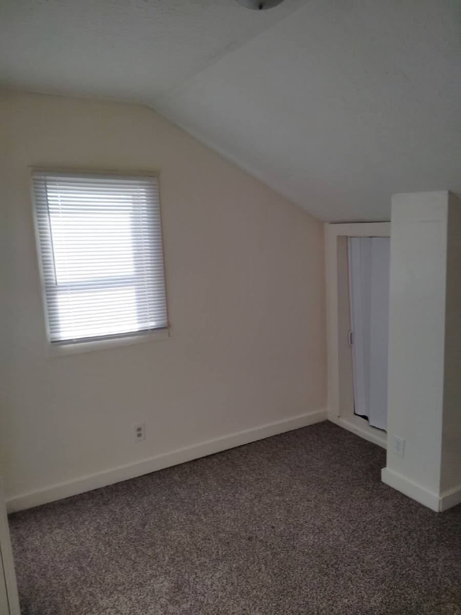 House for rent at 814 S 37th St, Louisville, KY 40211