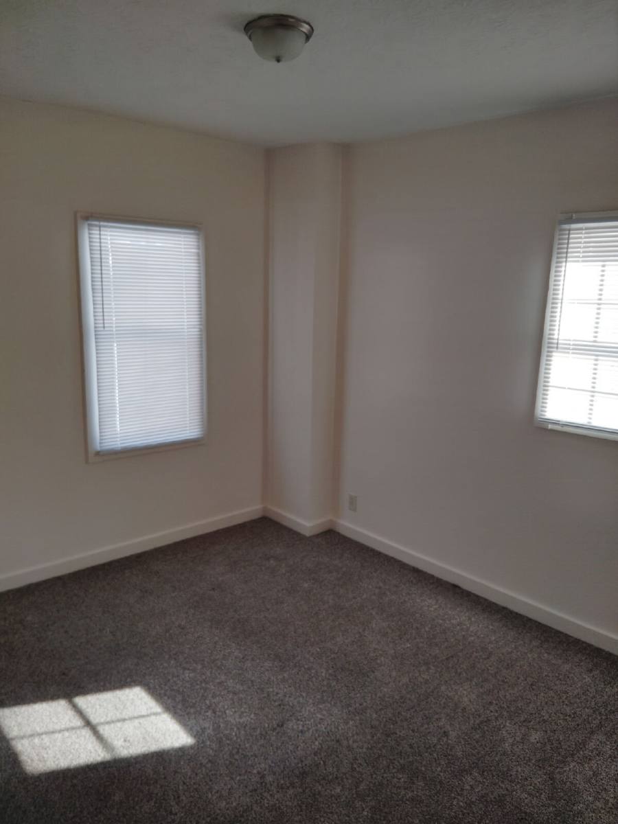 House for rent at 814 S 37th St, Louisville, KY 40211