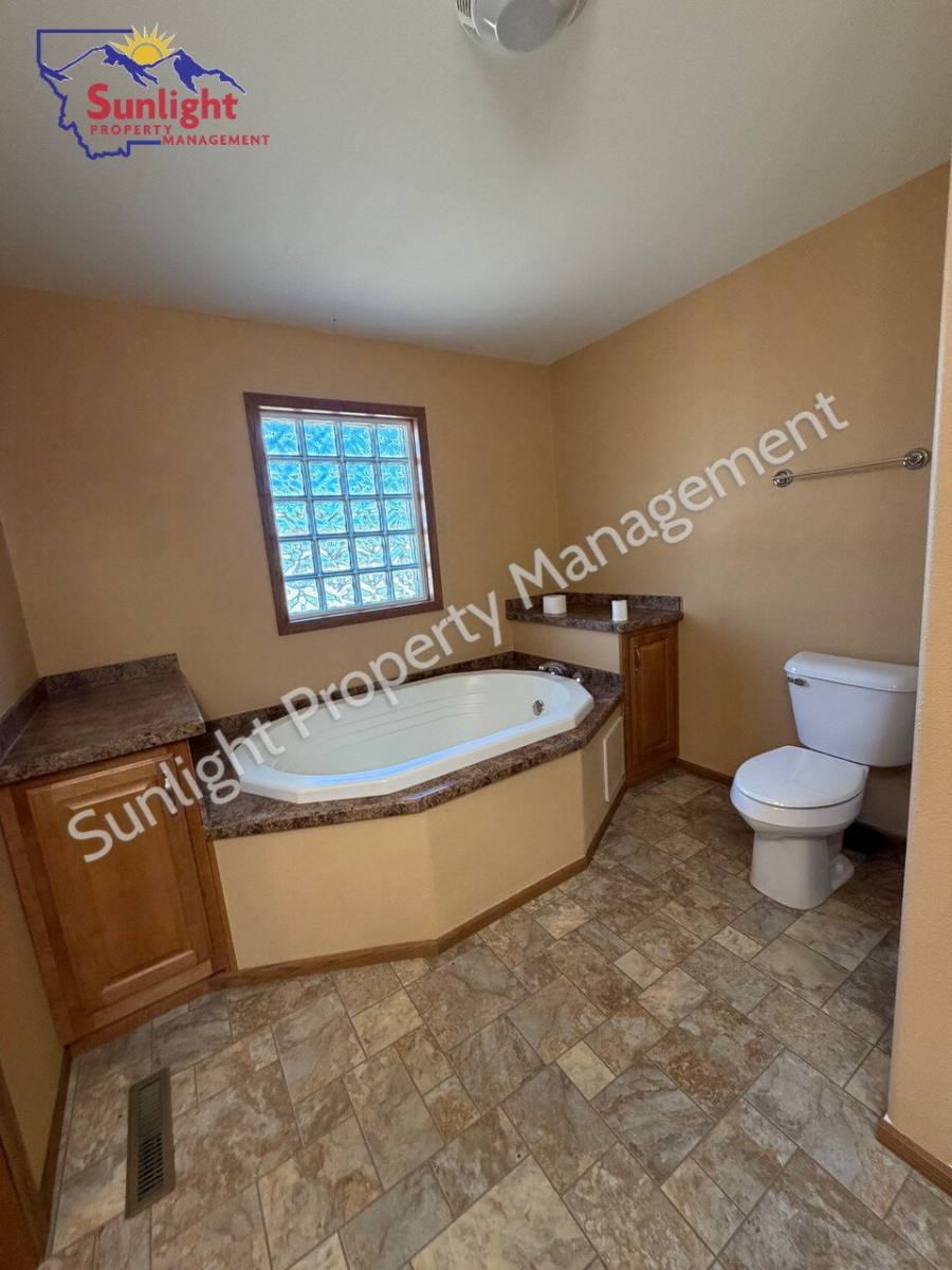 House for rent at 2390 US-310, Bridger, MT 59014