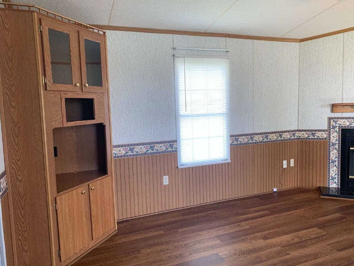 House for rent at 1286 Country Club Rd, Mount Olive, NC 28365