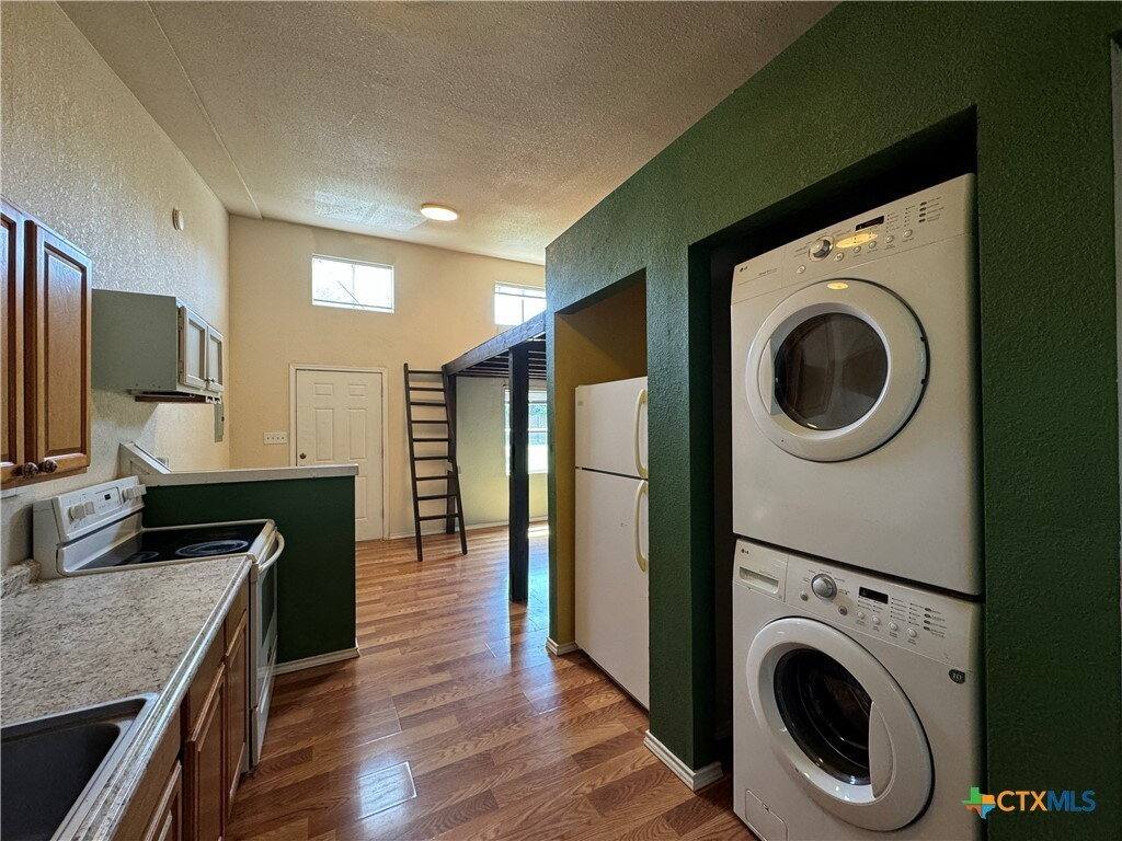 Apartment for rent at 1108 W McCarty Lane - B, San Marcos, TX 78666