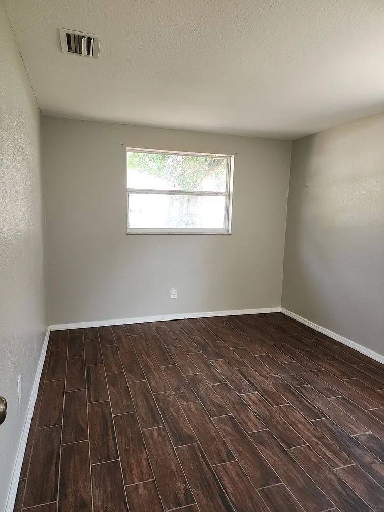 House for rent at 1414 Coppertree Dr, Tarpon Springs, FL 34689