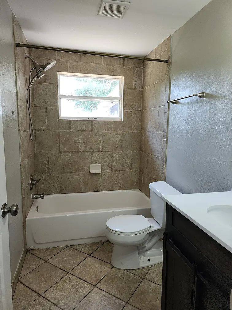 House for rent at 1414 Coppertree Dr, Tarpon Springs, FL 34689