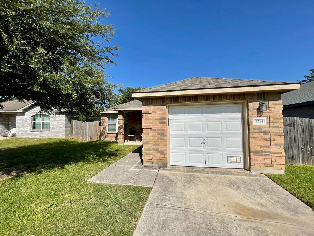 House for rent at 8711 Shaenwest, San Antonio, TX 78254