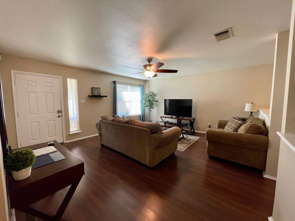 House for rent at 8711 Shaenwest, San Antonio, TX 78254
