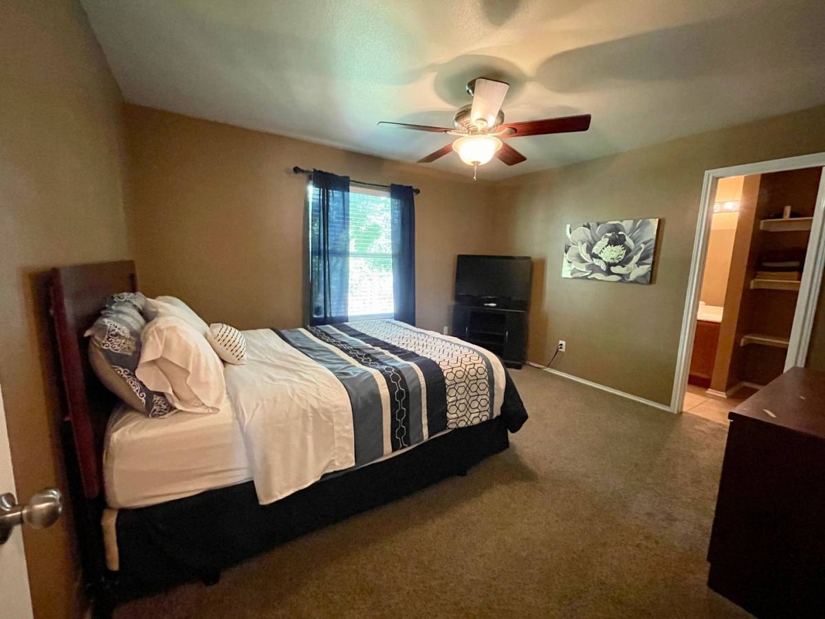 House for rent at 8711 Shaenwest, San Antonio, TX 78254