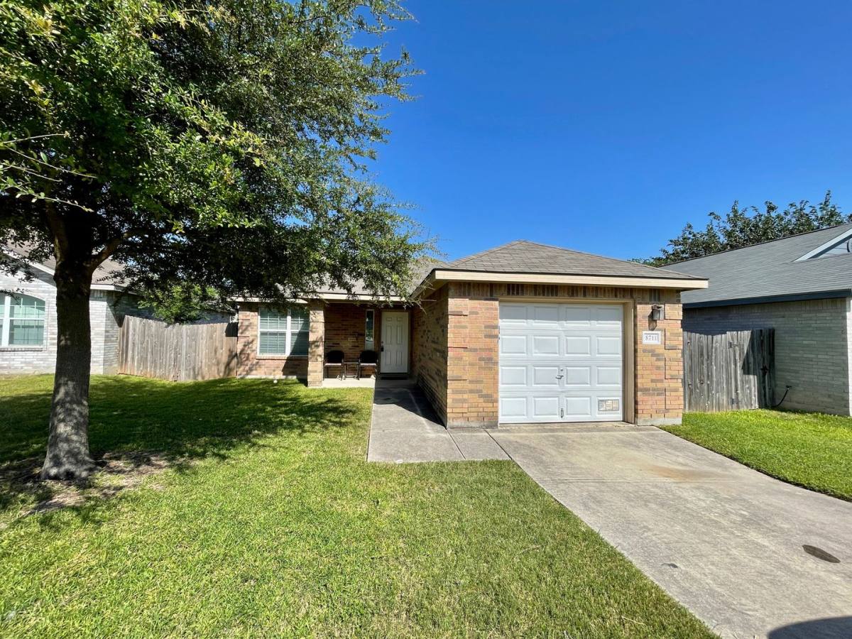 House for rent at 8711 Shaenwest, San Antonio, TX 78254