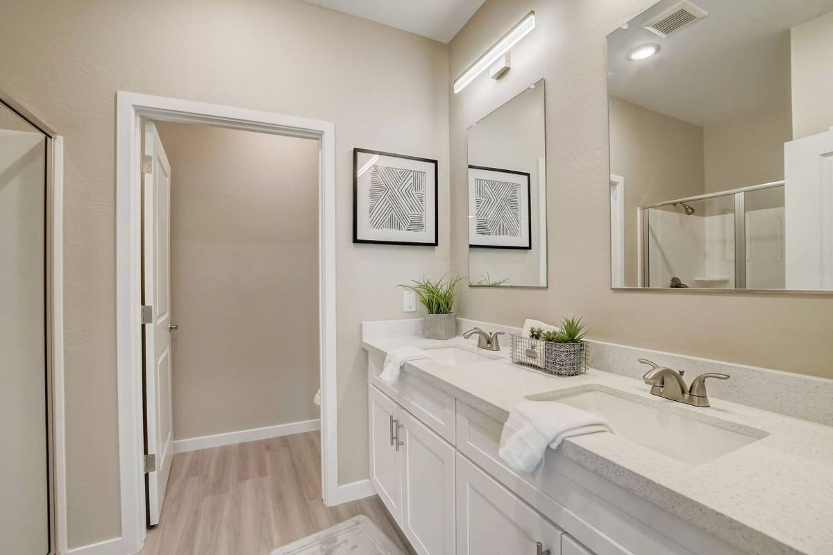 Townhouse for rent at 16601 N Parkview Place, Surprise, AZ 85374