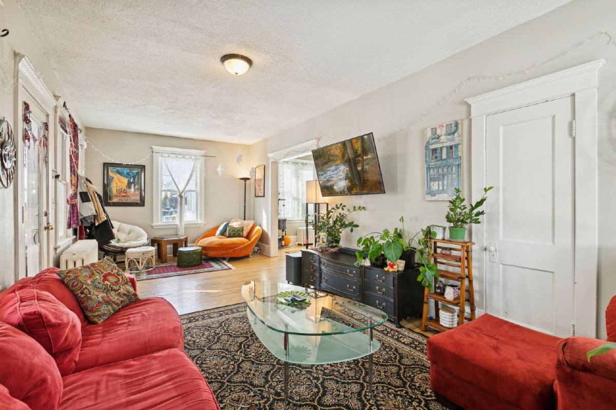 House for rent at 1609 Talmage Ave SE, Minneapolis, MN 55414