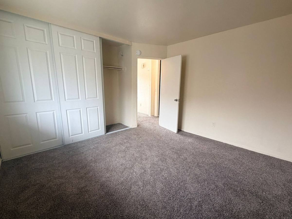 Apartment for rent at 516 W Valley Blvd, Tehachapi, CA 93561