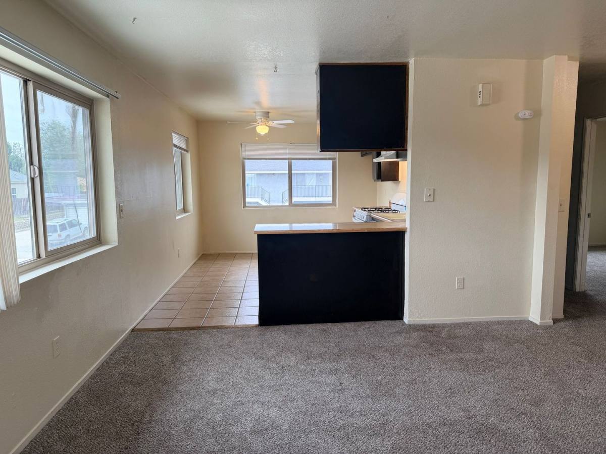 Apartment for rent at 516 W Valley Blvd, Tehachapi, CA 93561