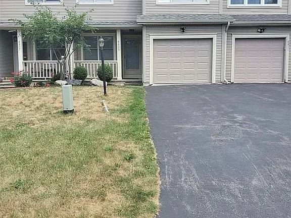 Townhouse for rent at 5809 Nobleton Circle, Jamesville, NY 13078