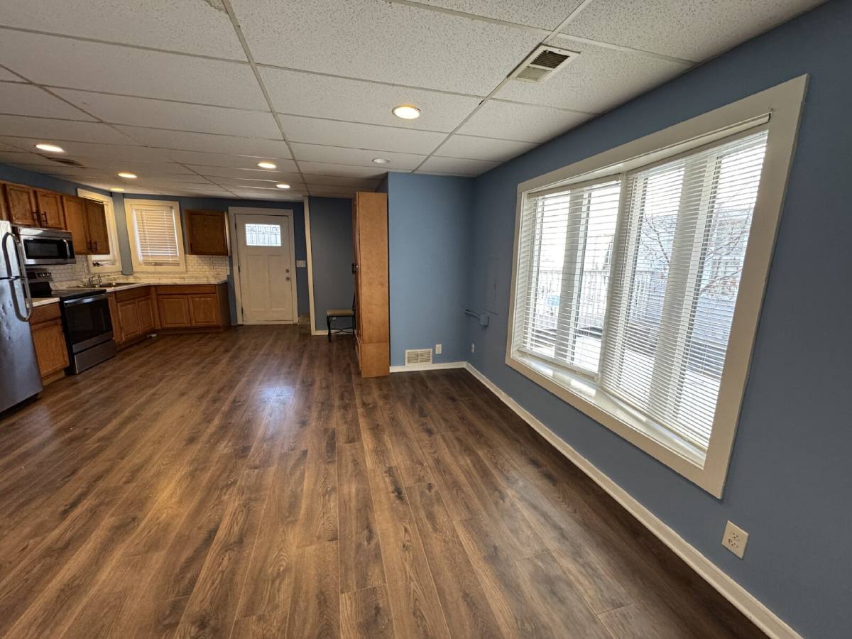 Townhouse for rent at 1518 Park Ave #2, Minneapolis, MN 55404