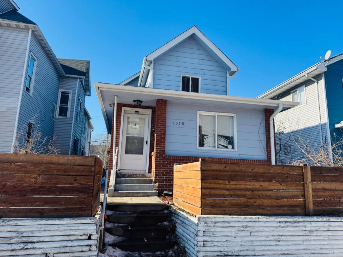 Townhouse for rent at 1518 Park Ave #2, Minneapolis, MN 55404