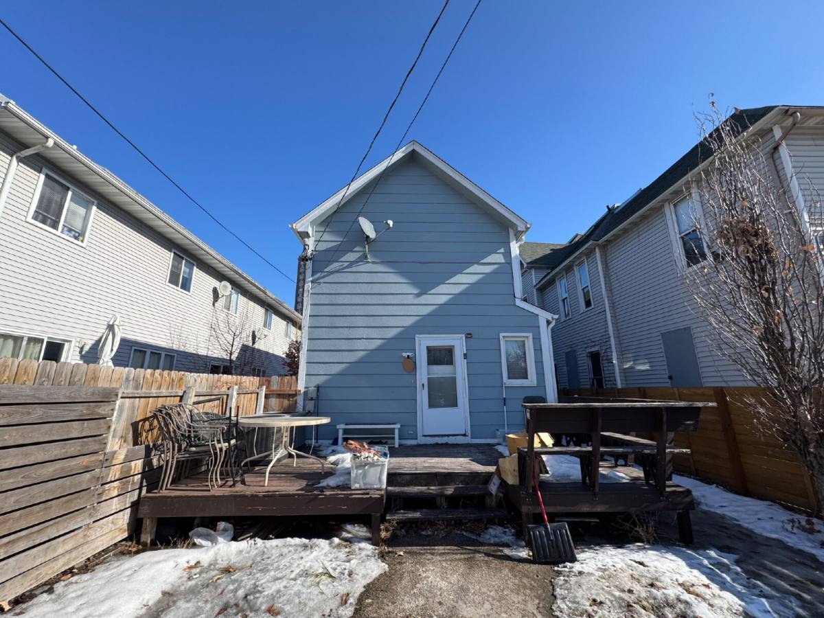 Townhouse for rent at 1518 Park Ave #2, Minneapolis, MN 55404
