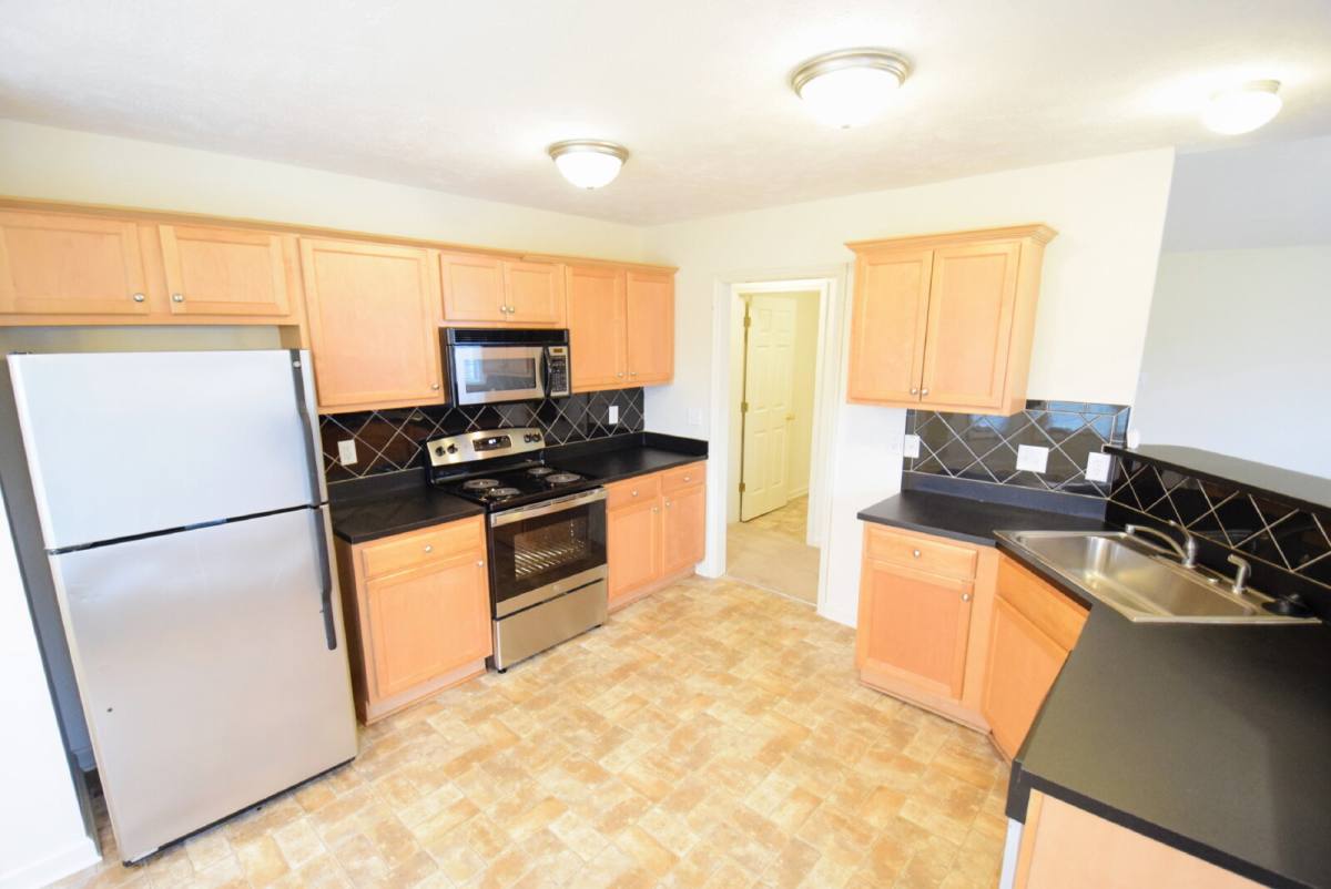 House for rent at 127 Blue Water Dr, Raeford, NC 28376
