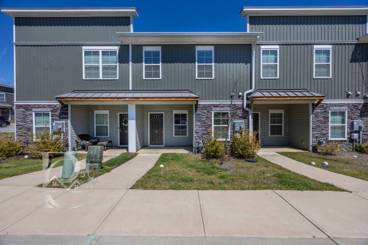 Townhouse for rent at 315 High Grove Way, Columbia, SC 29210
