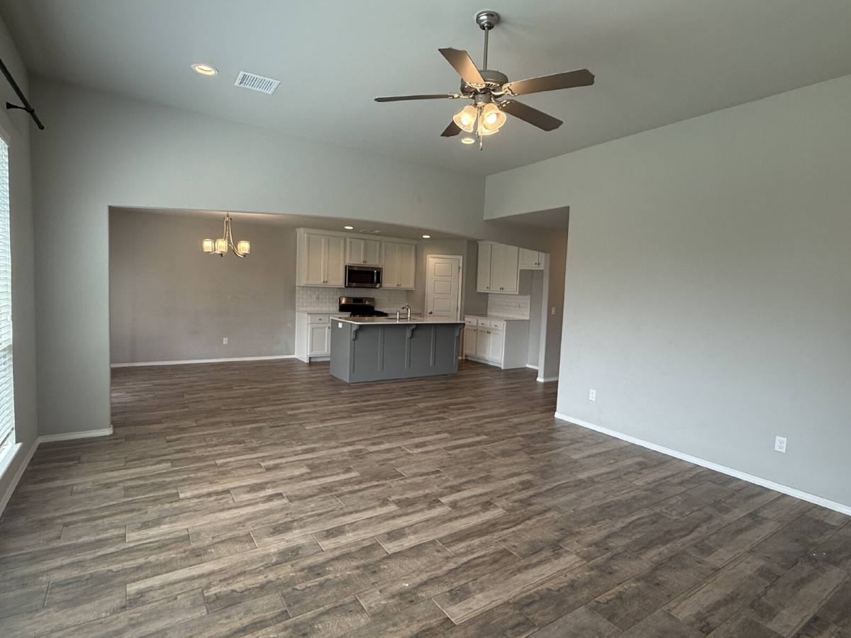 House for rent at 8308 NW 151st St, Edmond, OK 73013